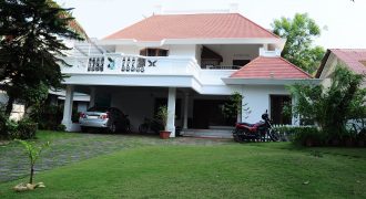 LUXUARY HOUSE FOR SALE AT EDAPALLY, BTS ROAD ,CHANGAMPUZHA PARK
