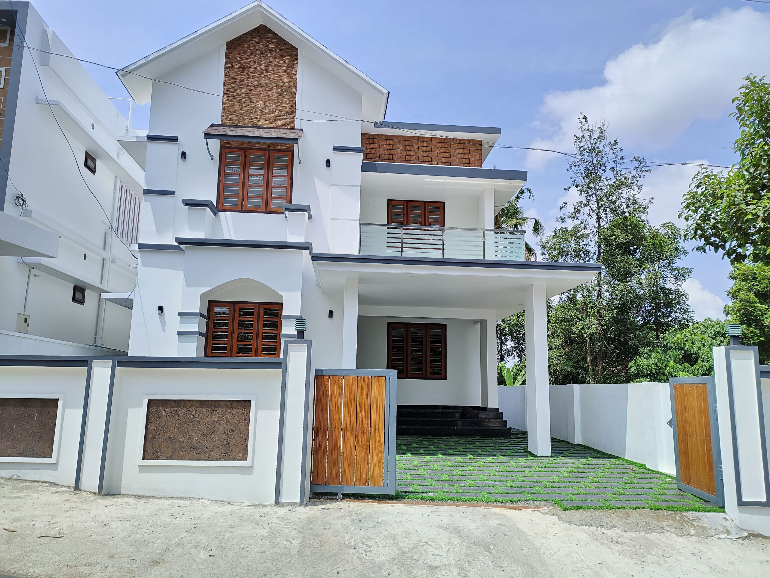 5 BHK POSH HOUSE FOR SALE INFOPARK KAKKANAD KOCHI