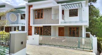 BRAND NEW 4 BHK VILLA FOR SALE KAKKANAD,KOCHI